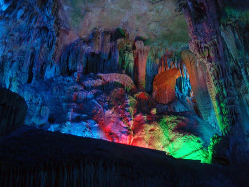 Crowborough Caves linked to Reed Flute Cave Guilin China 桂林，芦笛岩